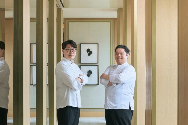 [NSP NEWS Image]서울신라호텔 콘티넨탈, 도쿄 미쉐린 2스타 ‘오마쥬’와 포핸즈 선봬