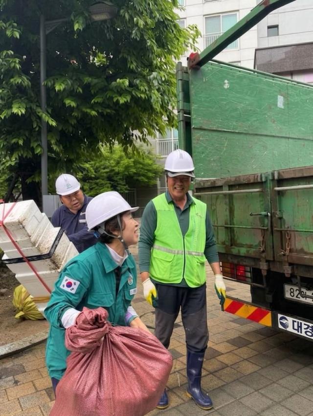 [NSP NEWS Image]예천군, 생활·음식물류 폐기물 거점 배출 장소와 수거·운반 차량 점검