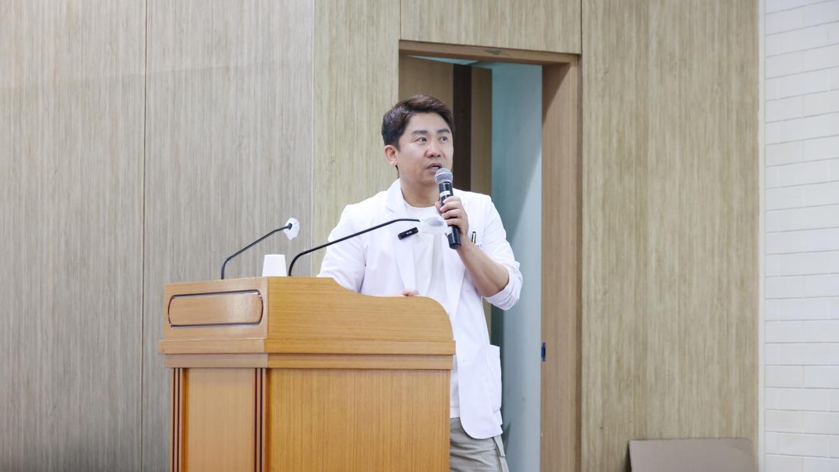 -포항세명기독병원이 지난 28일 본관 10층 대강당 광제홀에서 시민을 대상으로 ‘5월 시민건강클리닉’ 건강강좌를 개최했다. (사진 = 포항세명기독병원)