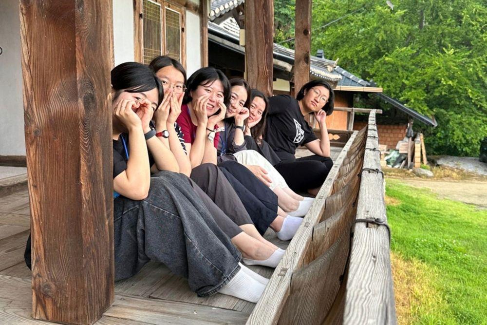 -지방 소멸 위기에 대응한 인구 유입 성과는 청년 라이프 마켓, 1인 1생활인구 사업 등을 통해 420명의 관계인구를 유치했고 이 중 30명은 고향사랑기부제 가입으로 이어졌다. (사