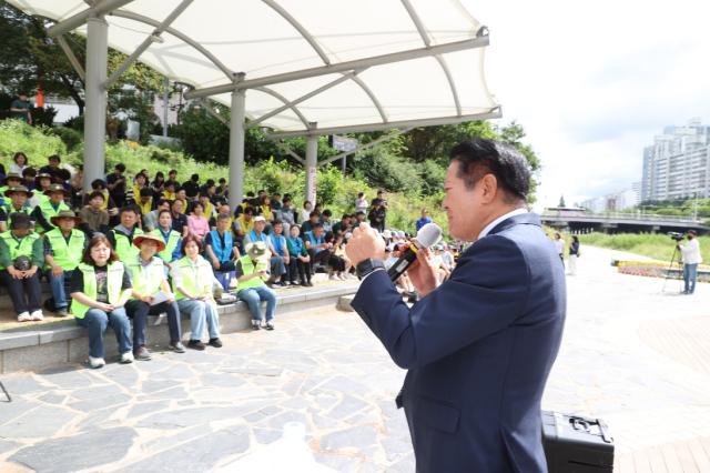 [NSP NEWS Image]안양시, 제31회 환경의 날 기념식 개최…안양천 쌍개울 문화광장서 실천 의지 다져