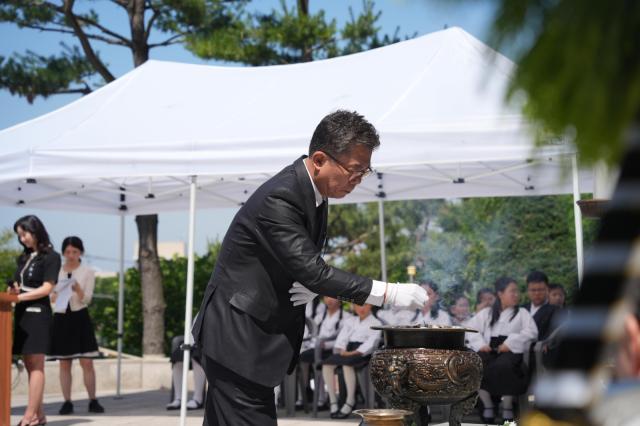 [NSP NEWS Image]평택시의회, 제71회 현충일 추념식 참석…“유공자 예우 사회 만들 것”