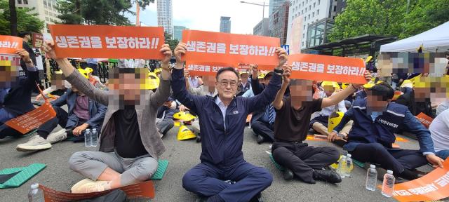 [NSP NEWS Image][속보]분노한 소상공인들, 정부·국회에 근로기준법 5인 미만 확대 적용 중단 촉구