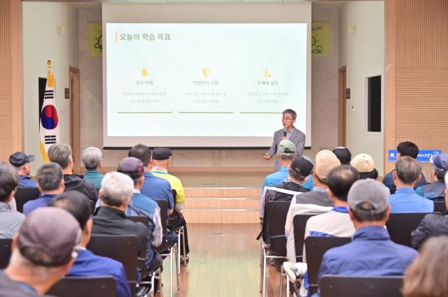 [NSP NEWS Image]청송군, ‘2026년 산림바이오매스 수집단’ 발대식 및 안전교육 개최