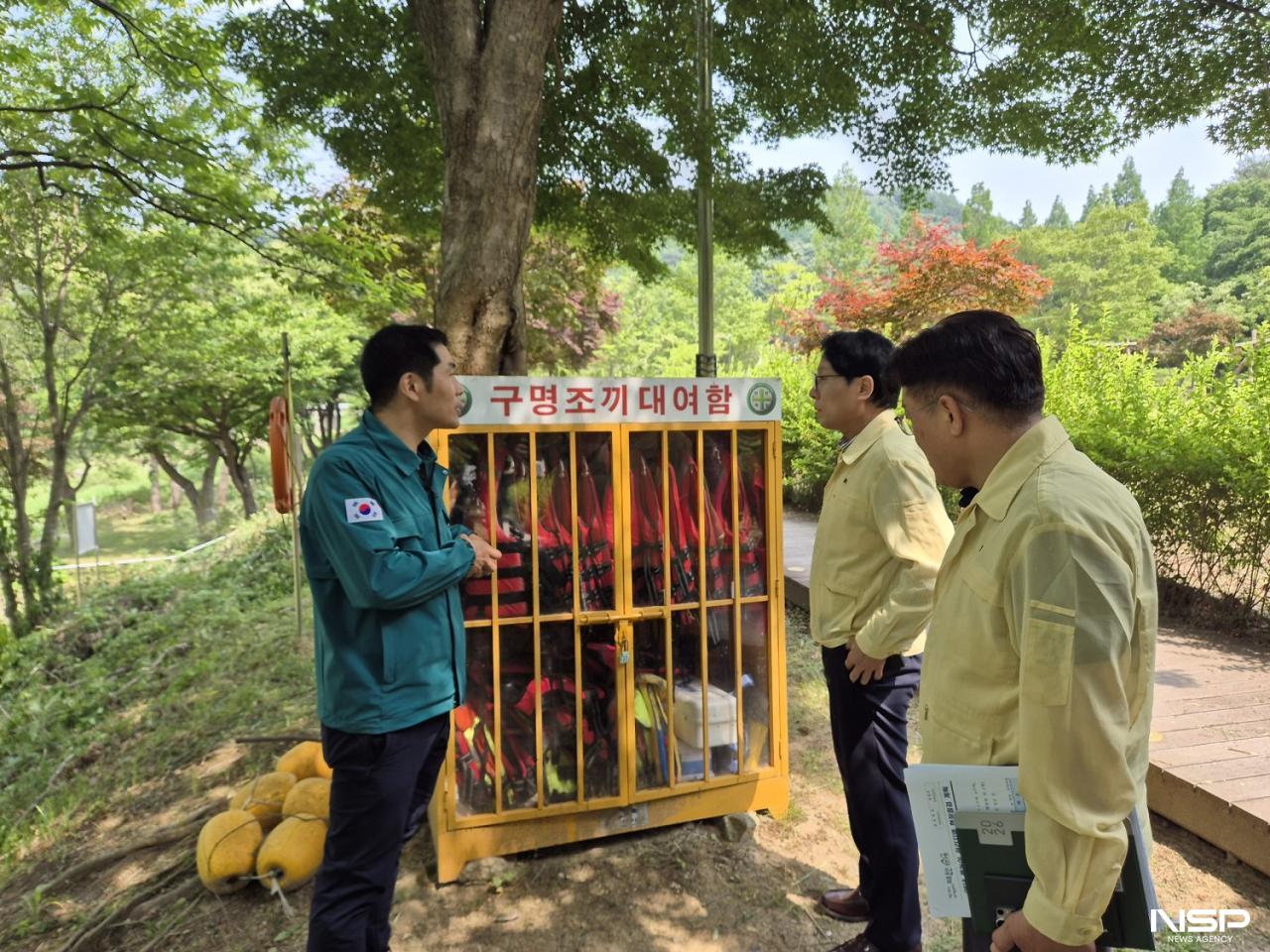-이경영 부군수는 10일 피서객이 많이 찾는 관내 하천과 계곡 등을 방문해 안전관리 실태를 집중 점검했다. (사진 = 진안군)