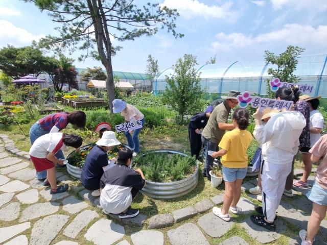 [NSP NEWS Image]용인시, 취약계층 아동 대상 ‘드림팜 마음자람 농장체험’ 운영