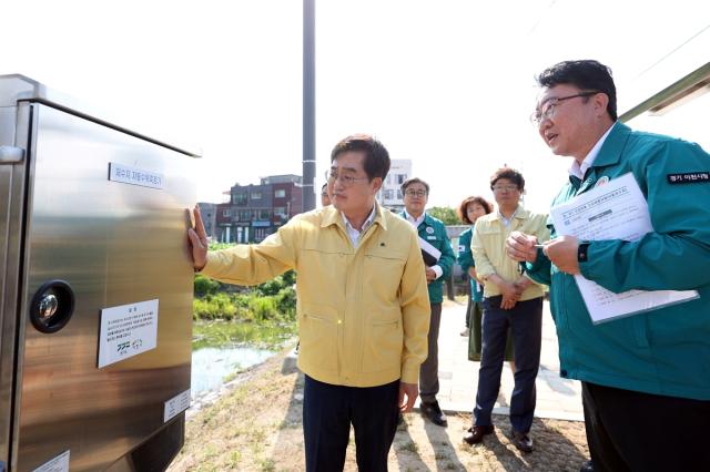 [NSP NEWS Image]김동연, 이천 사음저수지 긴급 예방 점검…‘AI·ICT 재난 시스템’ 65억 투입