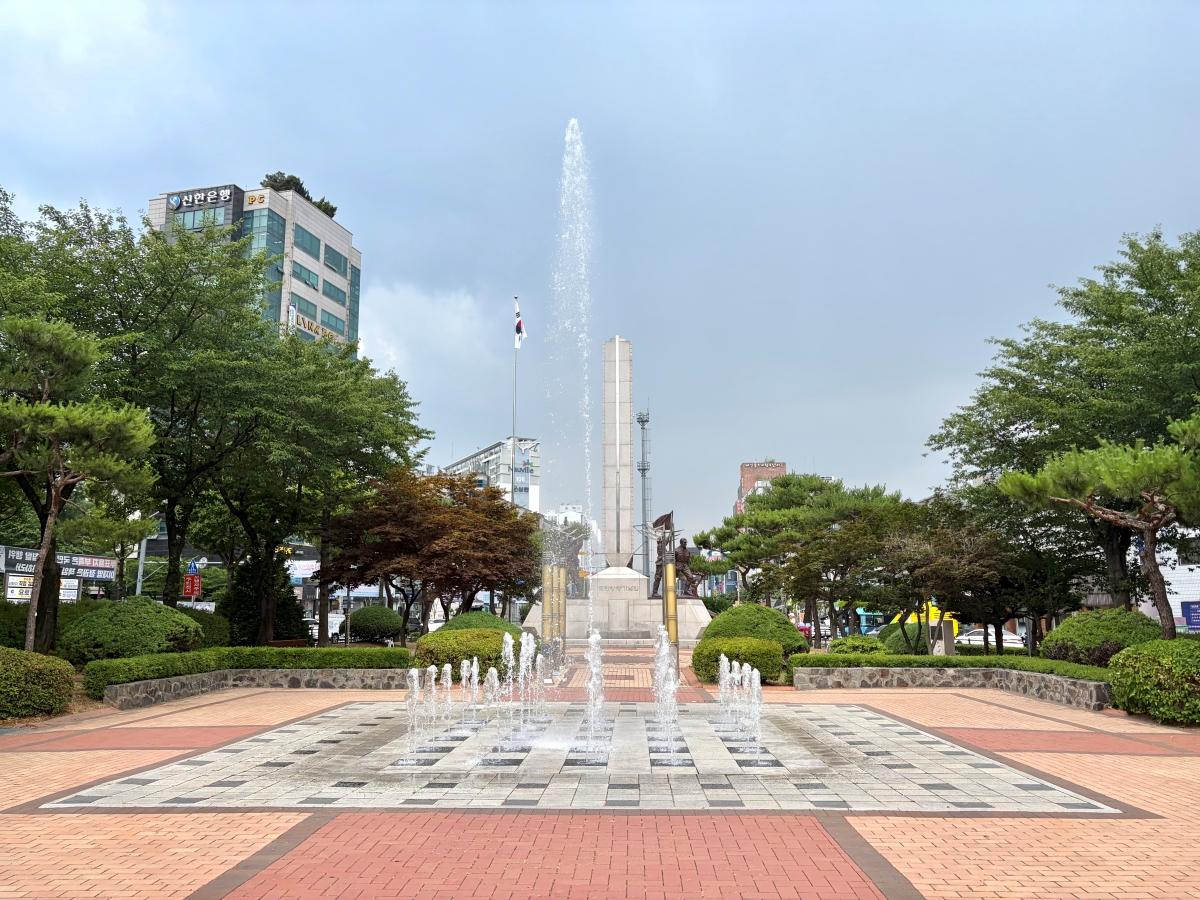-처인구 통일공원 바닥분수. (사진 = 용인특례시 처인구)