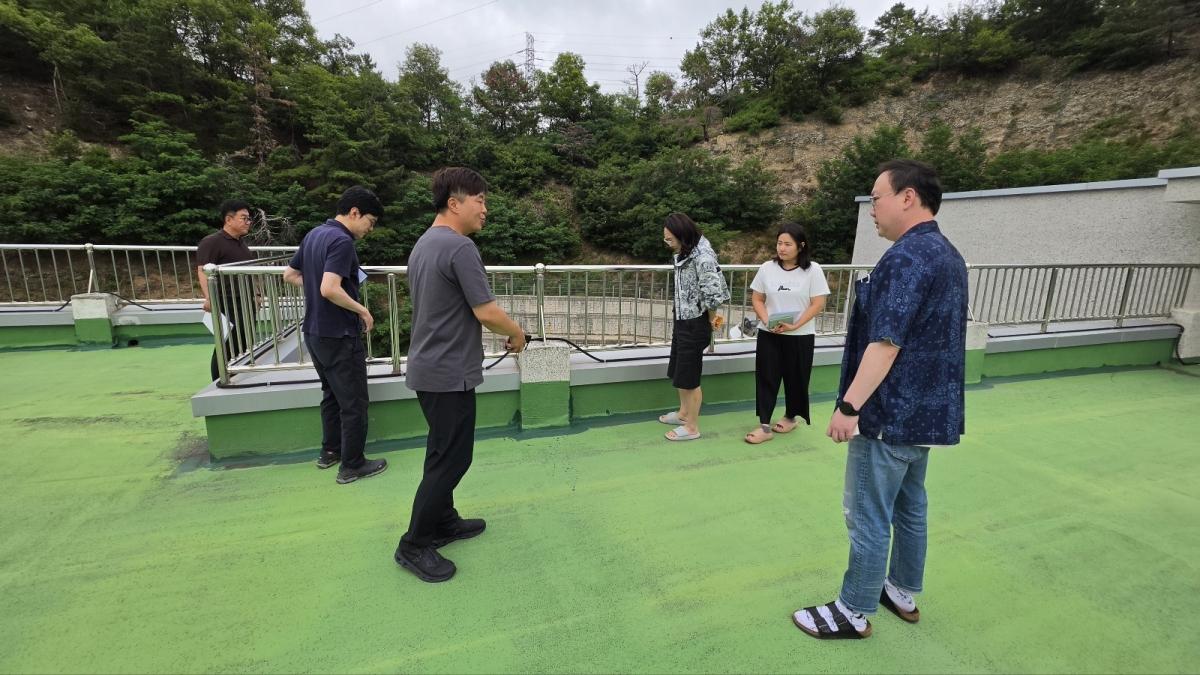 -경상북도교육청은 22일부터 오는 24일까지 노후 및 재난 취약 교육시설의 안전사고를 예방하고 학교시설의 체계적인 유지관리 체계를 강화하기 위해 ‘2026년 상반기 안전 점검 컨설팅