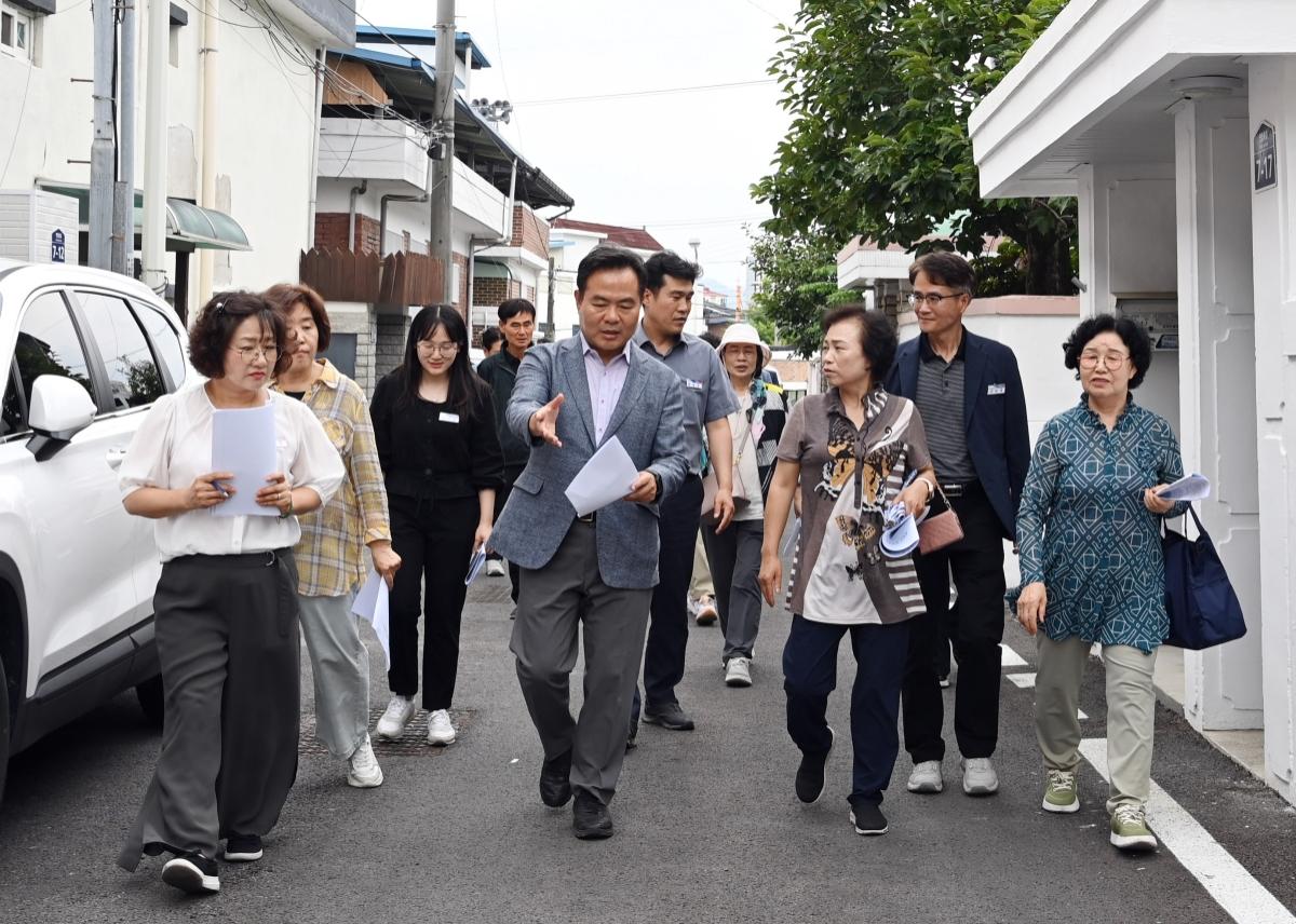 -김학홍 문경시장 당선인이 취임을 앞두고 민생 현장을 직접 챙기며 본격적인 ‘소통·실속형 행보’에 돌입했다. (사진 = 김학홍 문경시장 당선인 인수위)