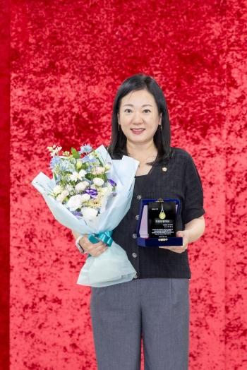 -서울특별시구의회의장협의회가 수여하는 의정대상을 수상한 최세진 의원. (사진 = 서울 강서구의원)