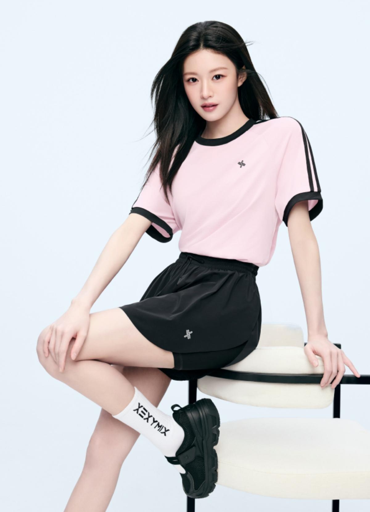 -고윤정 착화 에어브리즈 (사진 = 젝시믹스 제공)