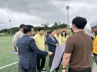 (NSP NEWS Image)박용선 포항시장 당선인, 생활야구장 현장 점검...“시민이 체감하는 체육시설 만들 것”
