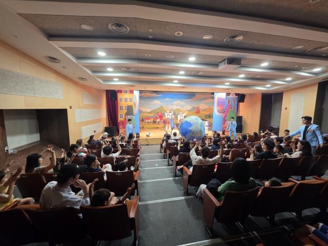 [NSP NEWS Image]용인시 수지구, 어린이 참여형 공연 ‘너는 별이야 라이트형제’ 성료