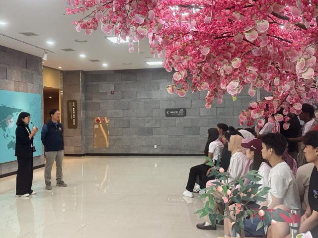 [NSP NEWS Image]구미시, 외국인 유학생과 함께 구미 농가·지역문화 체험