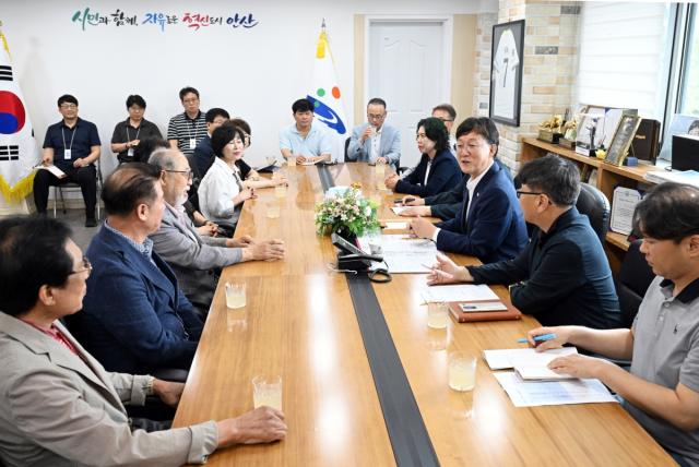 [NSP NEWS Image]안산시, 상인총연합회와 소통 간담회 개최…골목상권 활성화 ‘맞손’