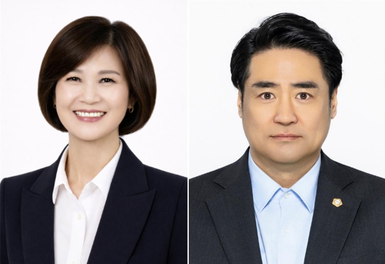 -제10대 강서구의회 전반기 의장으로 선출된 강선영 의원(왼쪽)과 부의장의 김현진 의원(오른쪽) (사진 = 강서구의회 제공)