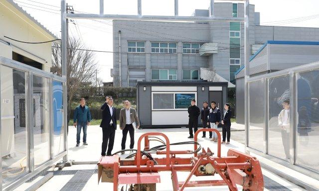 [NSP NEWS Image]광양 농기계임대사업장, 세척시설 도입 필요성 제기…인력 부족에 농업인 불편 지속