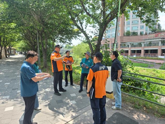 [NSP NEWS Image]용인특례시, 여름철 집중호우 대비 ‘하천·지하차도’ 유관기관 합동 점검