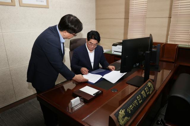 [NSP NEWS Image]안재민 상주시장, 1호 결재부터 첫 회의까지... ‘시민 안전’ 최우선 시정 본격화