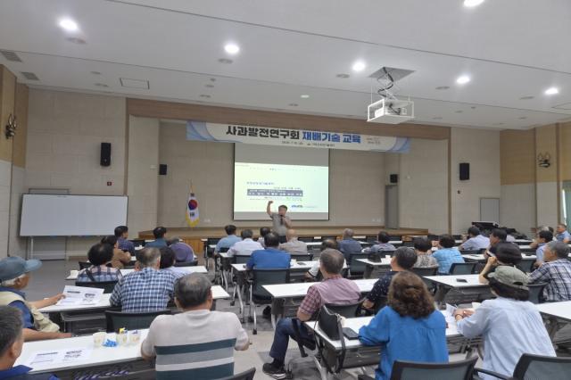 [NSP NEWS Image]의성군, 사과발전연구회 재배기술 교육