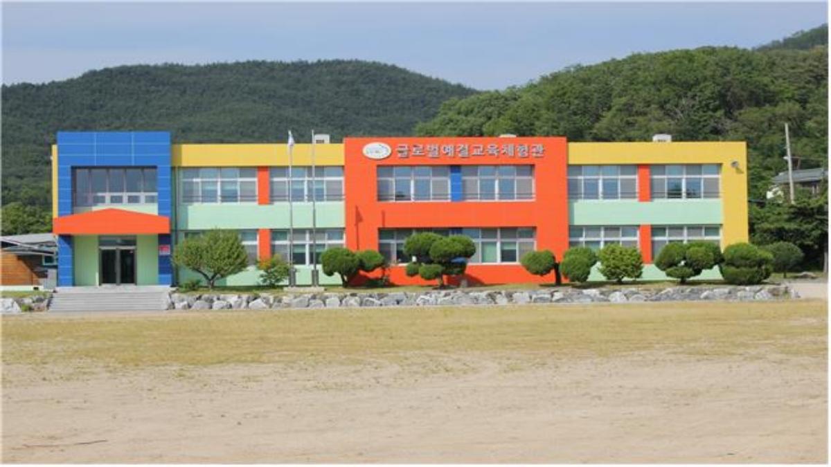 -경상북도교육청은 학령인구 감소로 늘어나고 있는 폐교를 지역사회와 상생하는 공간으로 새롭게 활용하기 위해 ‘2026 폐교 활용 공모 사업’을 추진한다고 13일 밝혔다. (사진 = 경