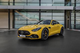 [NSP NEWS Image][타볼까]메르세데스-AMG GT 43, 패스트백 실용성 갖췄지만 2톤 차체는 부담
