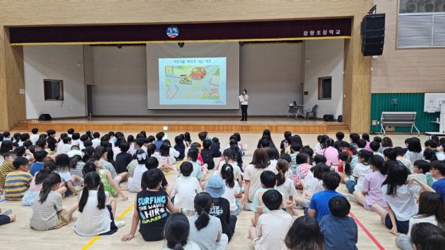 [NSP NEWS Image]포항북부서, 장량초등학교 저학년 교통약자 대상 ‘눈높이 교통안전교육’ 실시