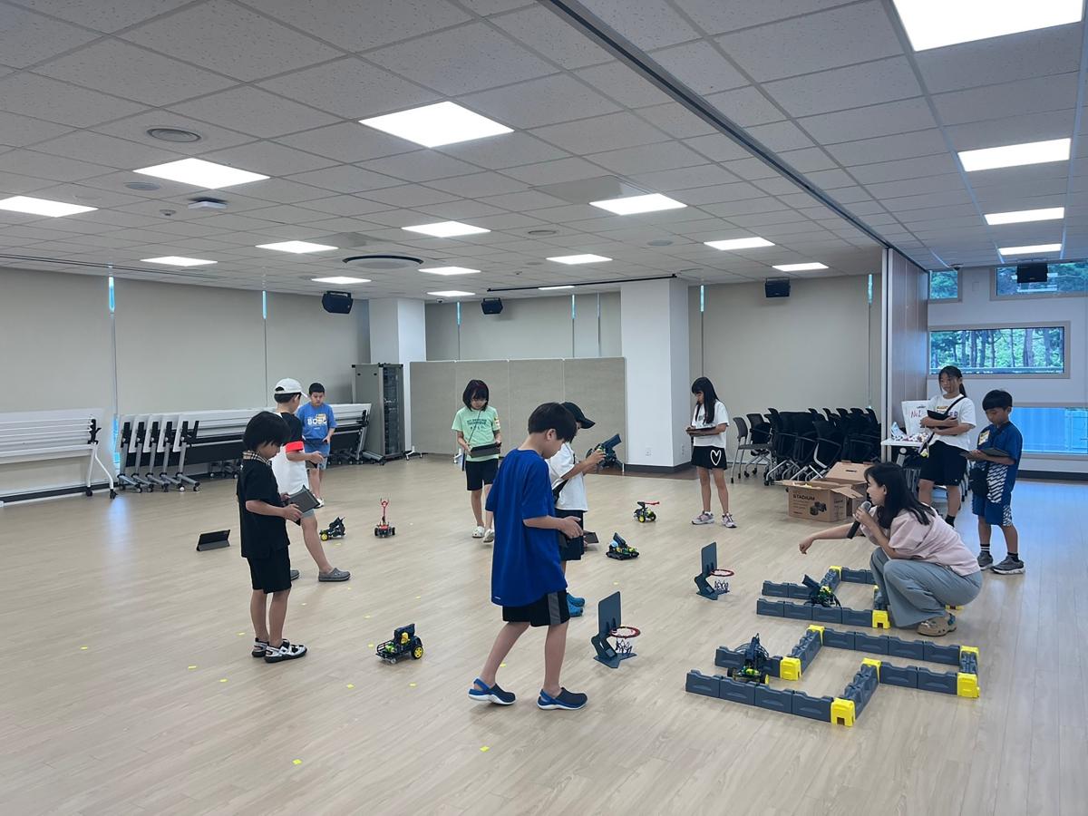 -지난해 8월 성남시박물관 체험동에서 로봇코딩 체험 프로그램 진행 모습. (사진 = 성남시)