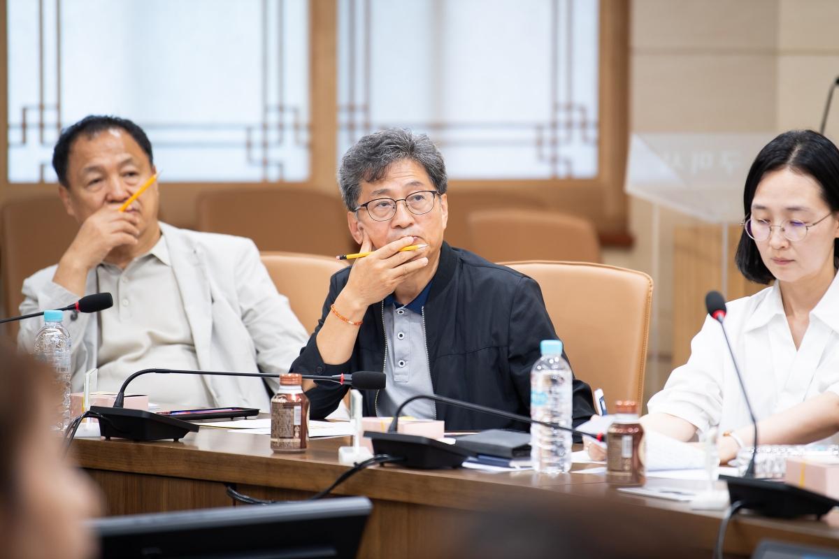 -구미시는 지난 15일 시청 국제통상협력실에서 ‘2026 구미푸드페스티벌 추진상황보고회’를 열었다. (사진 = 구미시)