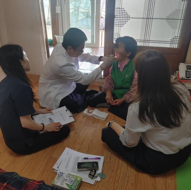 [NSP NEWS Image]곡성군, ‘노인 방문 구강건강관리 사업’ 호응