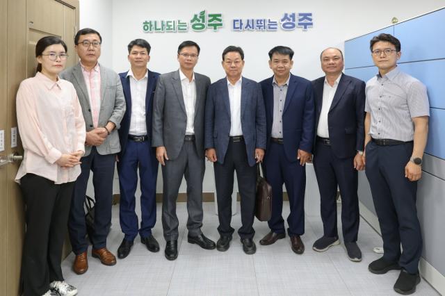 [NSP NEWS Image]성주군, 베트남 다낭시와 계절근로자 운영방안 직접 논의