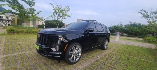 [NSP NEWS Image][타보니]캐딜락 더 뉴 에스컬레이드, 하체 기술 매료 ‘주차는 눈치껏’