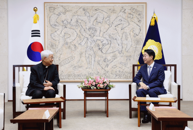 [NSP NEWS Image]조정식 국회의장, 유흥식 추기경 접견