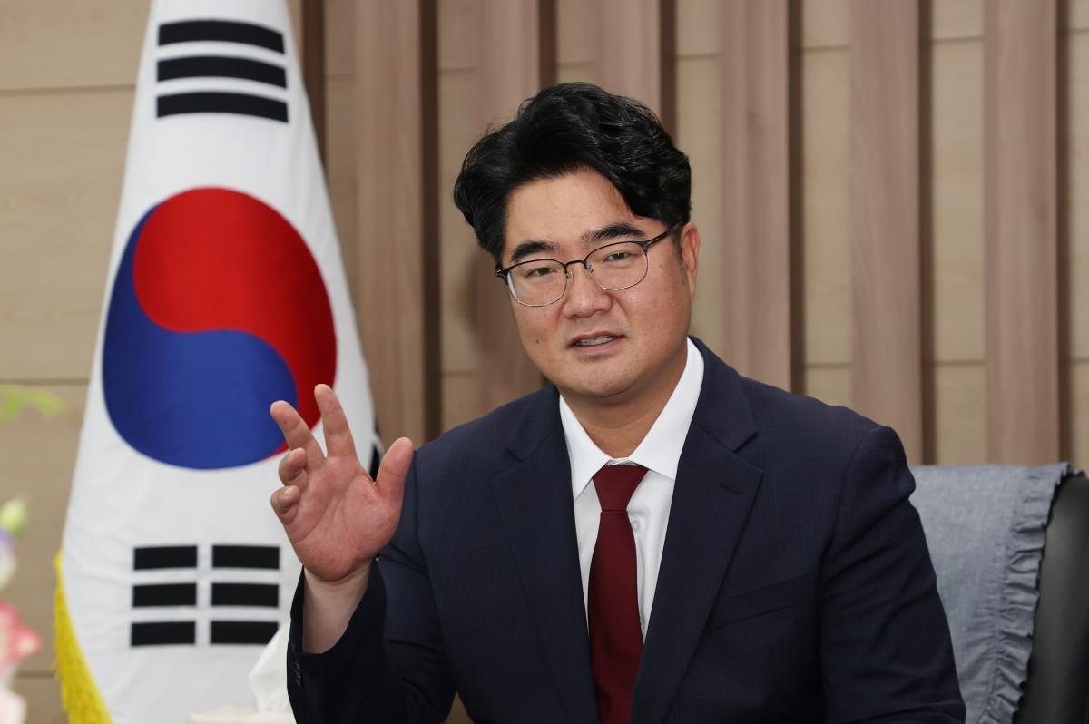 -상주시는 민선9기 새로운 시정구호와 이를 실현하기 위한 5대 시정방침을 발표했다. 안재민 상주시장 (사진 = 상주시)