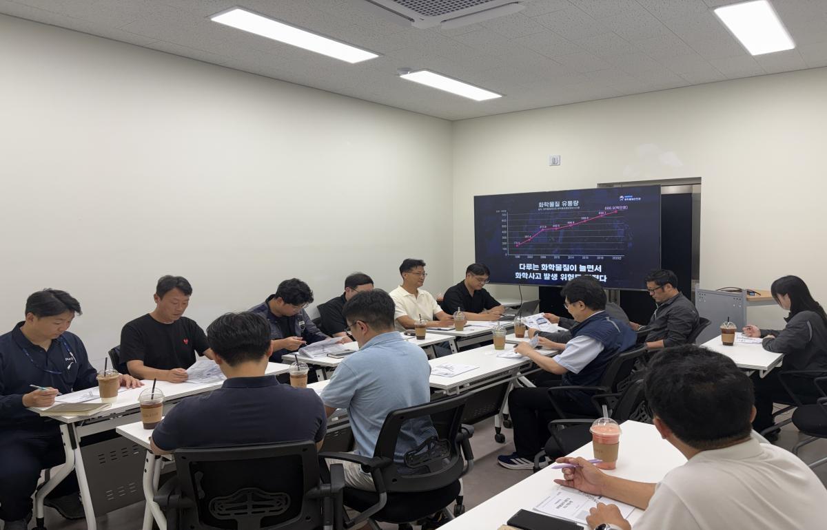 -한국수력원자력 월성원자력본부는 지난 22일 경주지역 화학안전공동체 간담회를 개최했다. (사진 = 월성원자력본부)