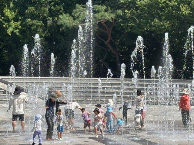 -우산문화공원 바닥분수 (사진 = 광양시청)