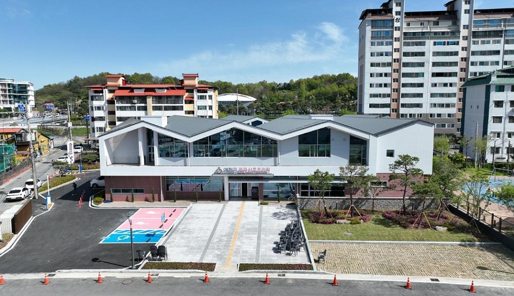 -예천군 공공산후조리원 8월 18일 개소, 산후 돌봄 공백 해소 박차, 산모실·신생아실·모유수유실 등 갖춘 공공 서비스 제공, 분만 예정일에 따라 2주 단위 접수, 오는 28일부터
