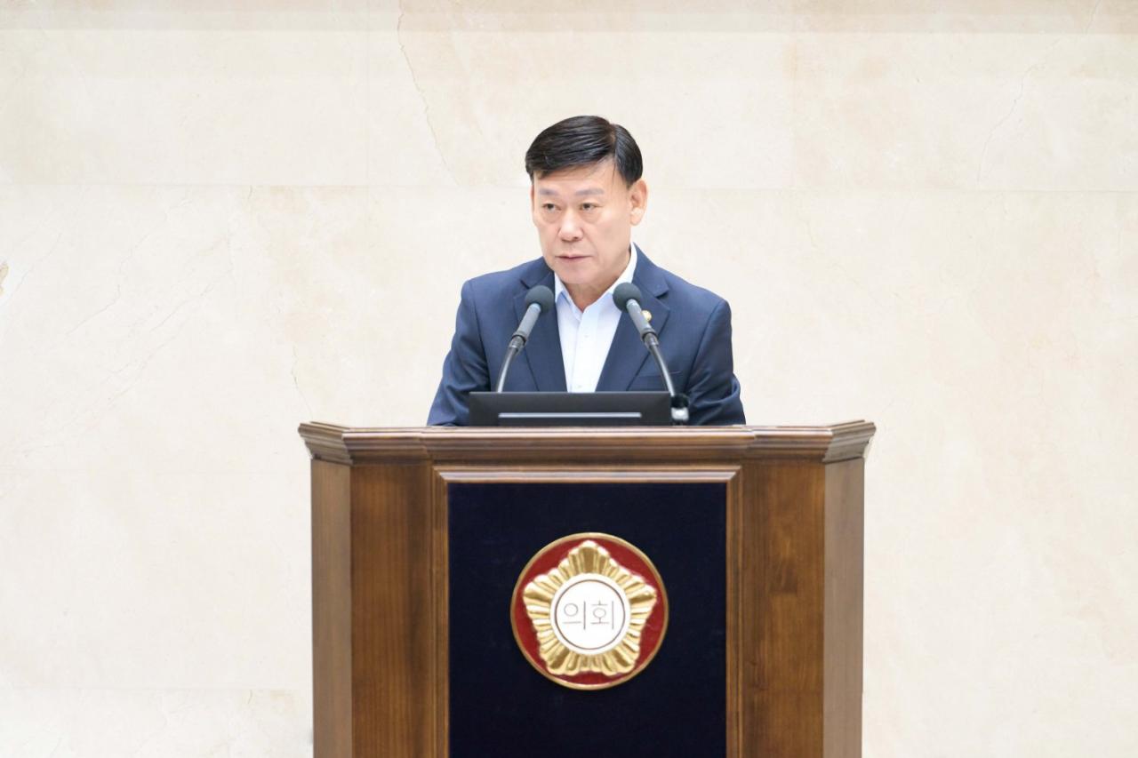 -5분 자유발언하는 황재욱 용인시의원. (사진 = 용인특례시의회)