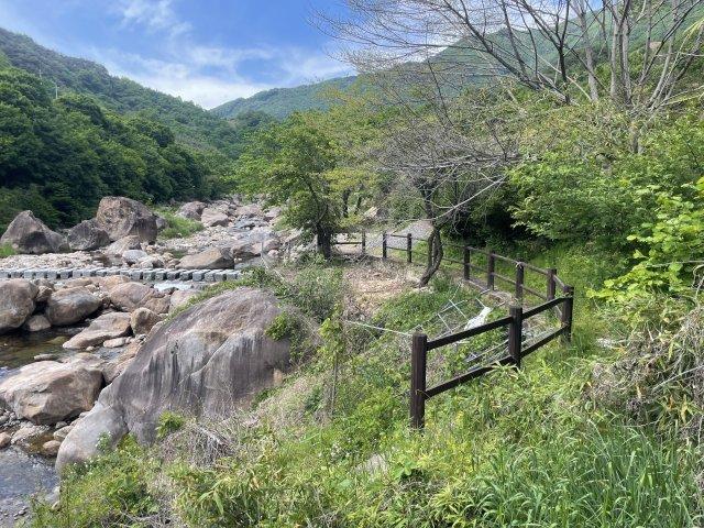 -불법 점용시설물 정비된 하천 (사진 = 구례군청)