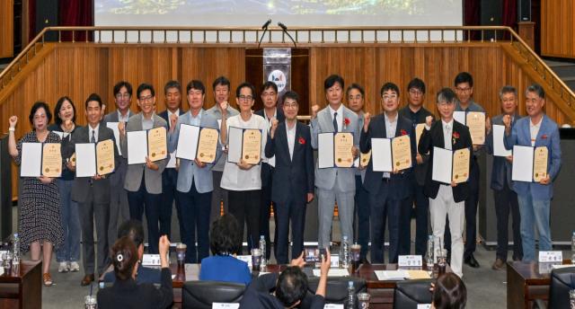 -대구시는 31일 두류공원 내 문화예술회관 달구벌홀에서 두류 국가도시공원 ‘시민참여 거버넌스 추진단’ 출범식을 개최했다. (사진 = 대구광역시)