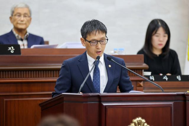 -초선 장재태의원이 울릉군의회 임시회에서 자유발언을 하고 있다. (사진 = 울릉군의회 제공)