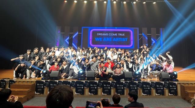 -청소년이 만드는 여름밤의 무대 영주청소년예술축제 2회차 공연, 9개 동아리 참여 시대별 주제로 다채로운 무대 선보여 (사진 = 영주시)