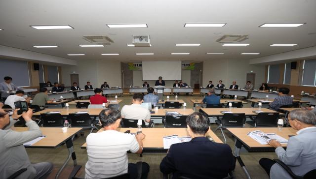 상주시의회는 11일 상주시보건소 대회의실에서 지역 언론인과 제10대 상주시의회 의원들이 참석한 가운데 '제10대 상주시의회 출범 언론인 간담회'를 개최했다. (사진 = 상주시의회)