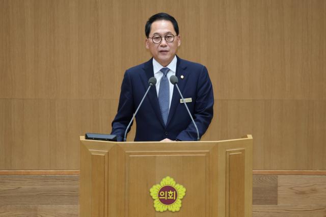 안광률 경기도의원이 의회에서 발언하는 모습. (사진 = 경기도의회)