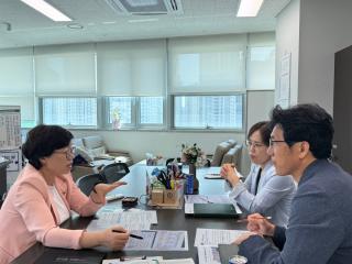 (NSP NEWS Image)박옥분 경기도의원, 도 관계 공무원과 ‘노후 소규모 공동주택 지원’ 간담회 개최