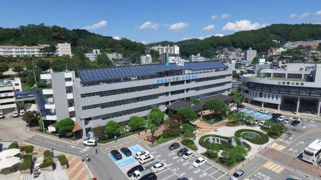 안동시 가정용 상수도 요금 감면 연말까지 연장, 24년 11월부터 시행 당초 8월에서 12월 부과분까지 확대, 월 사용량 20㎥까지 요금 절반 감면, 약 8만 가구 지원 (사진