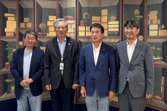 안병윤 예천군수 지역 문화유산 현안 들고 국립중앙박물관 찾아, 유홍준 국립중앙박물관장 만나 상생 발전·문화유산 협력 폭 넓혀, “문화유산 제자리 찾기에도 힘써 예천의 문화적 가치
