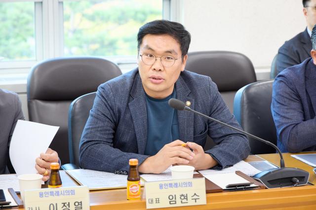 의원연구단체 ‘스포츠시티 9’ 임현수 대표가 발언하고 있다. (사진 = 용인특례시의회)