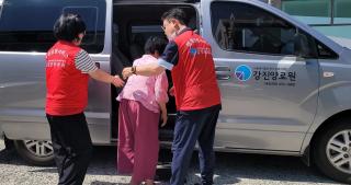 (NSP NEWS Image)강진군, 어르신 ‘병원동행 서비스’ 호응